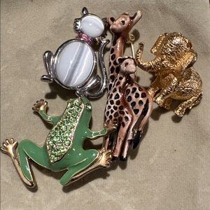 Animal Brooch Bundle with Green Frog, Gold Elephant, Silver Cat and Giraffe
